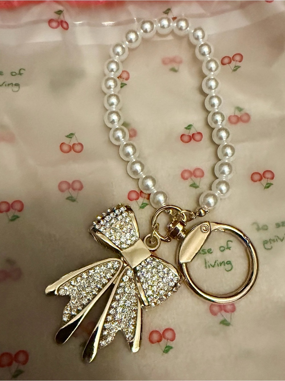 Pearl Bracelet Keyring /Bag Charm with Gold/Rhinestone Bow Charm
